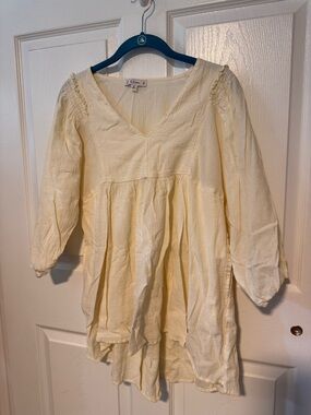 L Love Medium Cream V-Neck Peasant Tunic Top
